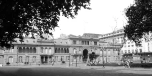 Claudio Sacomano | CS035BWw | Casa Rosada