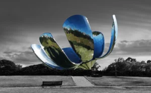 Claudio Sacomano | CS062BWC1 | Floralis Genérica