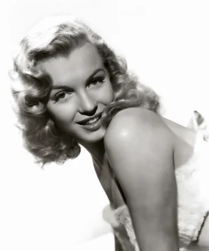 Photo by Bob Thomas | MM02 | Love Happy (1949)