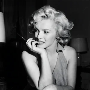 Keystone Features Agency | MM08D | Photo of Marilyn Monroe (1952)