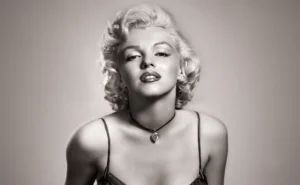Photo by Ernest Bachrach | MM26 | Marilyn Monroe Cristal Heart